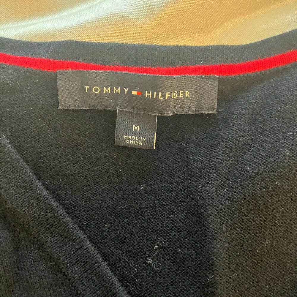Tommy Hilfiger V Neck Sweater - Picture 4 of 4